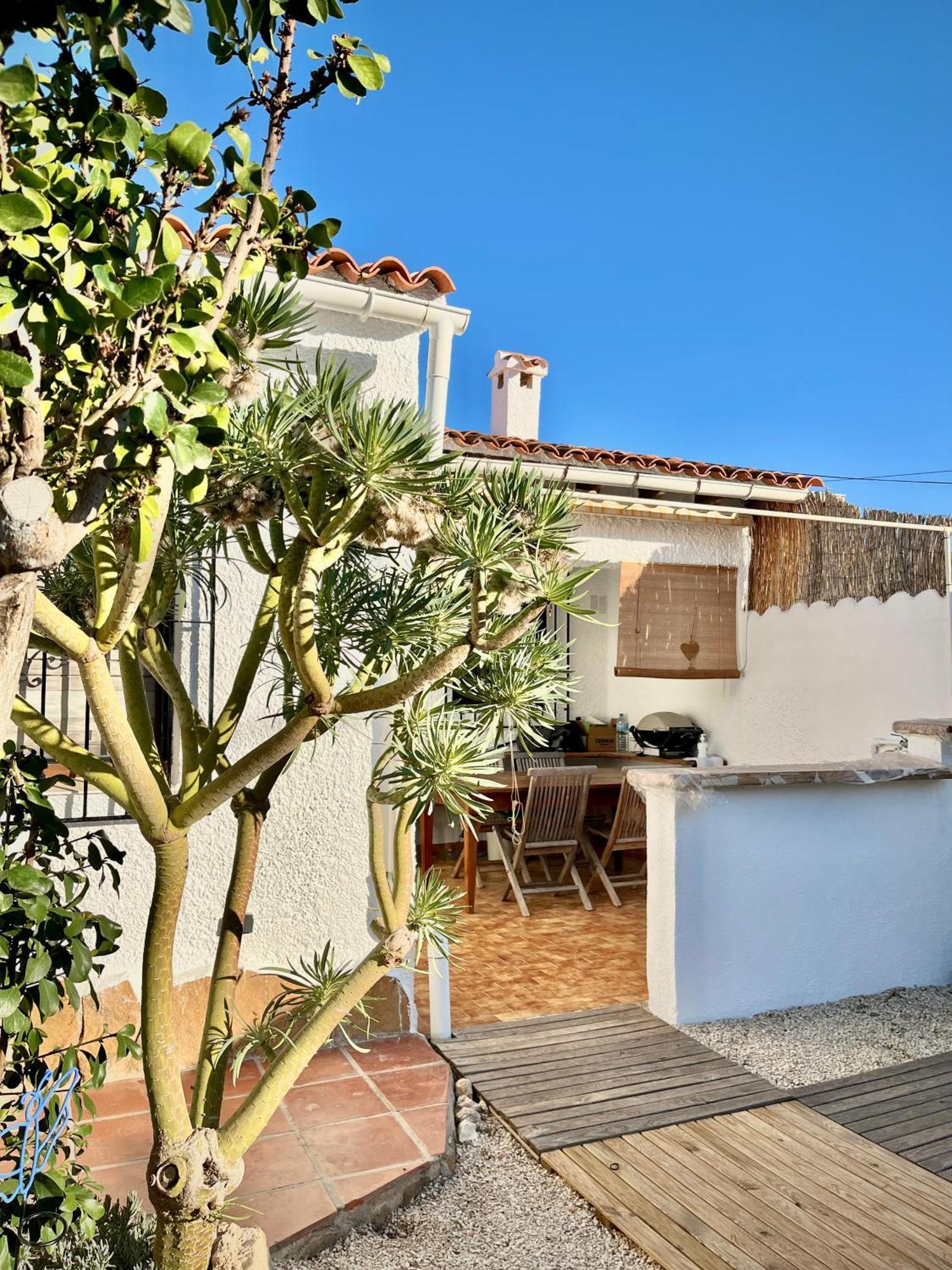 Bungalow Steps From Moraira Teulada Exterior photo