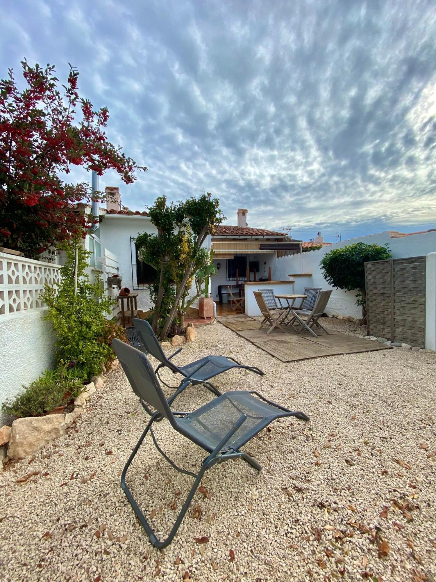 Bungalow Steps From Moraira Teulada Exterior photo